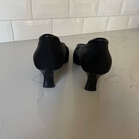 Square Toe Heels - Picture 5 of 5